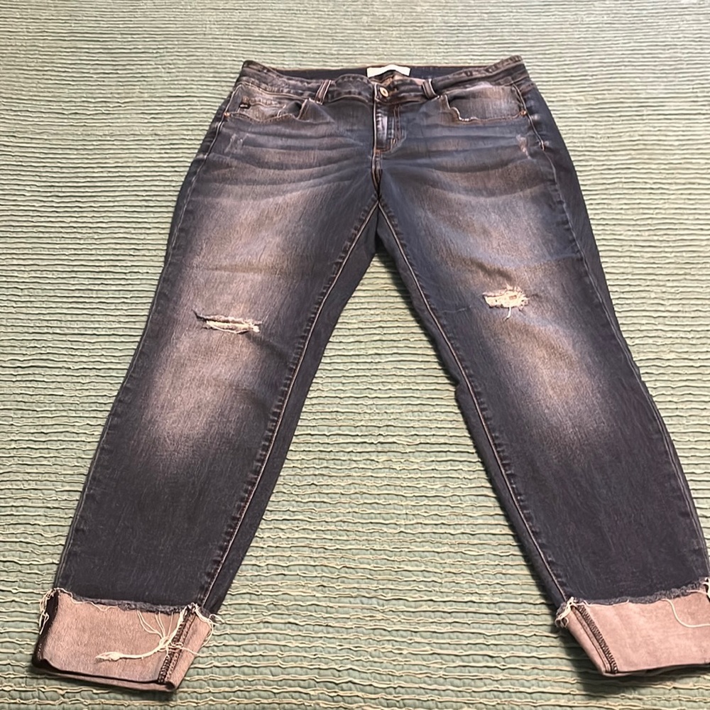 Cropped denim jeans